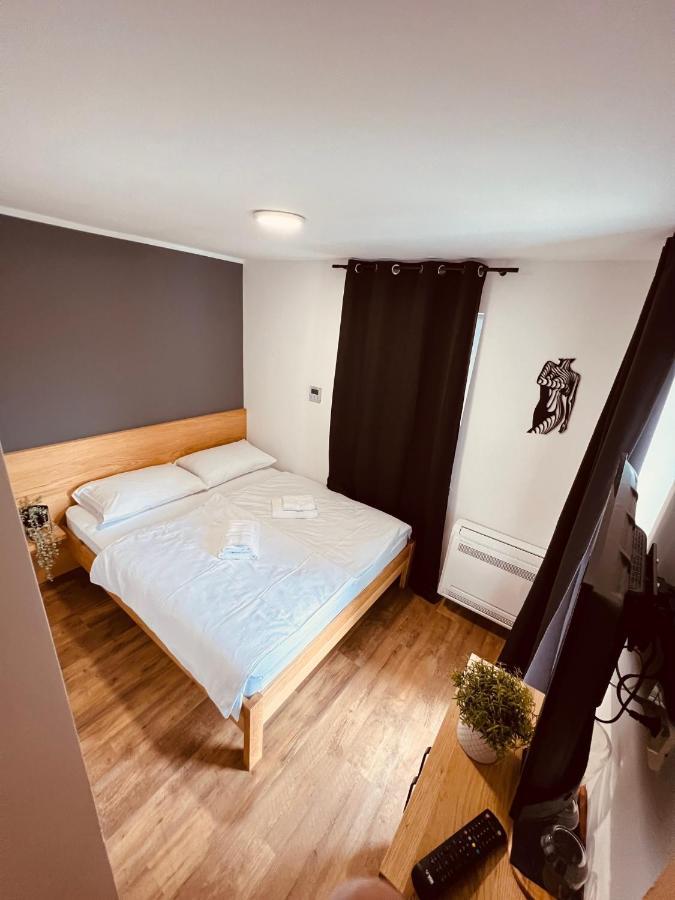 Pjagodic Hotel Cerklje - 5Min To Airport Церклє-на-Горенськем Екстер'єр фото
