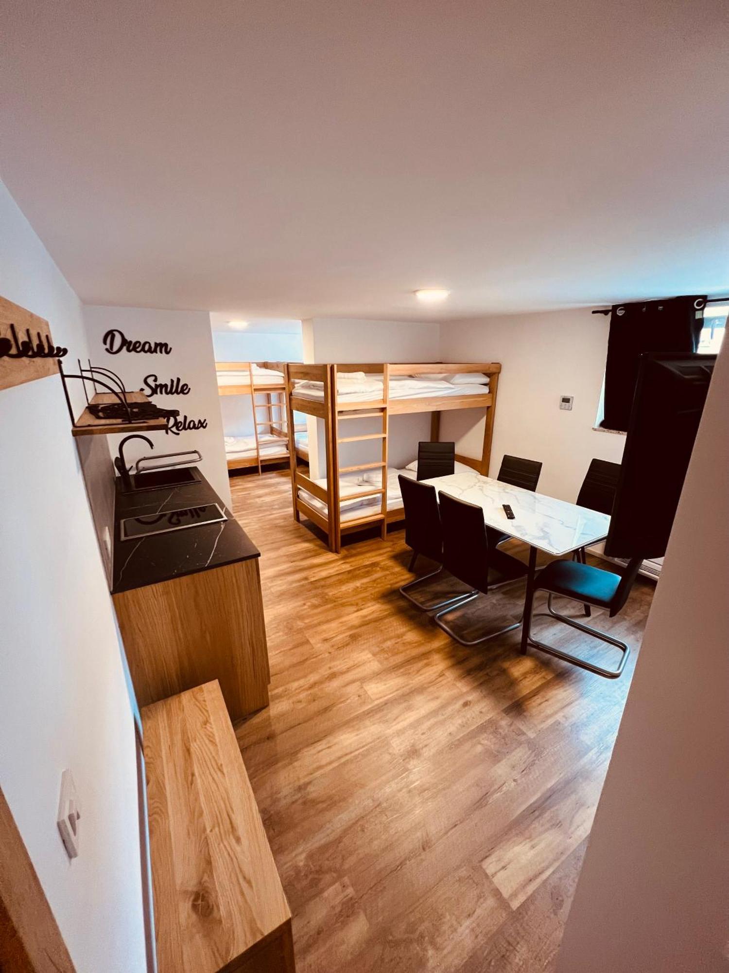 Pjagodic Hotel Cerklje - 5Min To Airport Церклє-на-Горенськем Екстер'єр фото